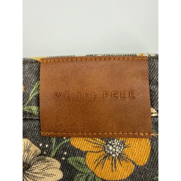 Free People Jeans Womens 25 Black Yellow Floral Deep Trance Boyfriend Crop NEW - Picture 5 of 13
